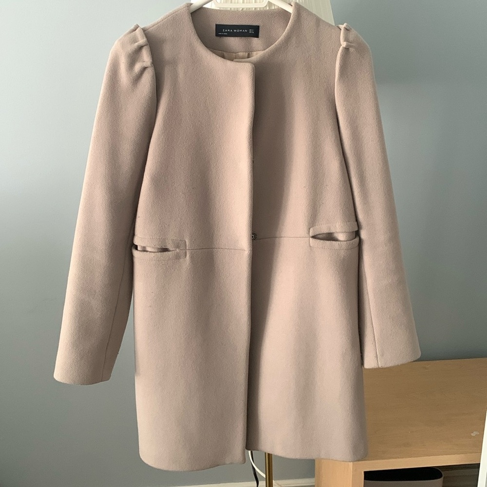 Zara fall coat in beige